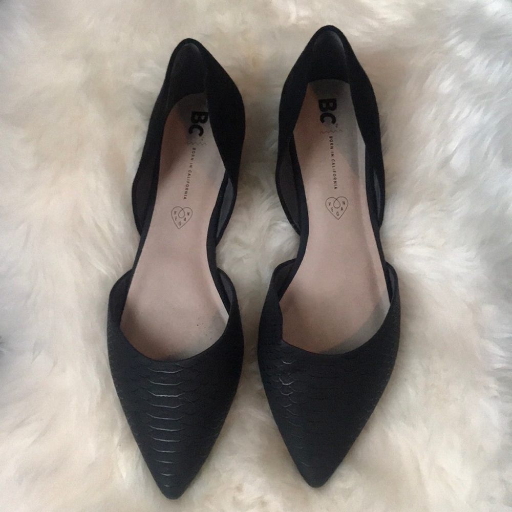 Like New! Super cute black flats